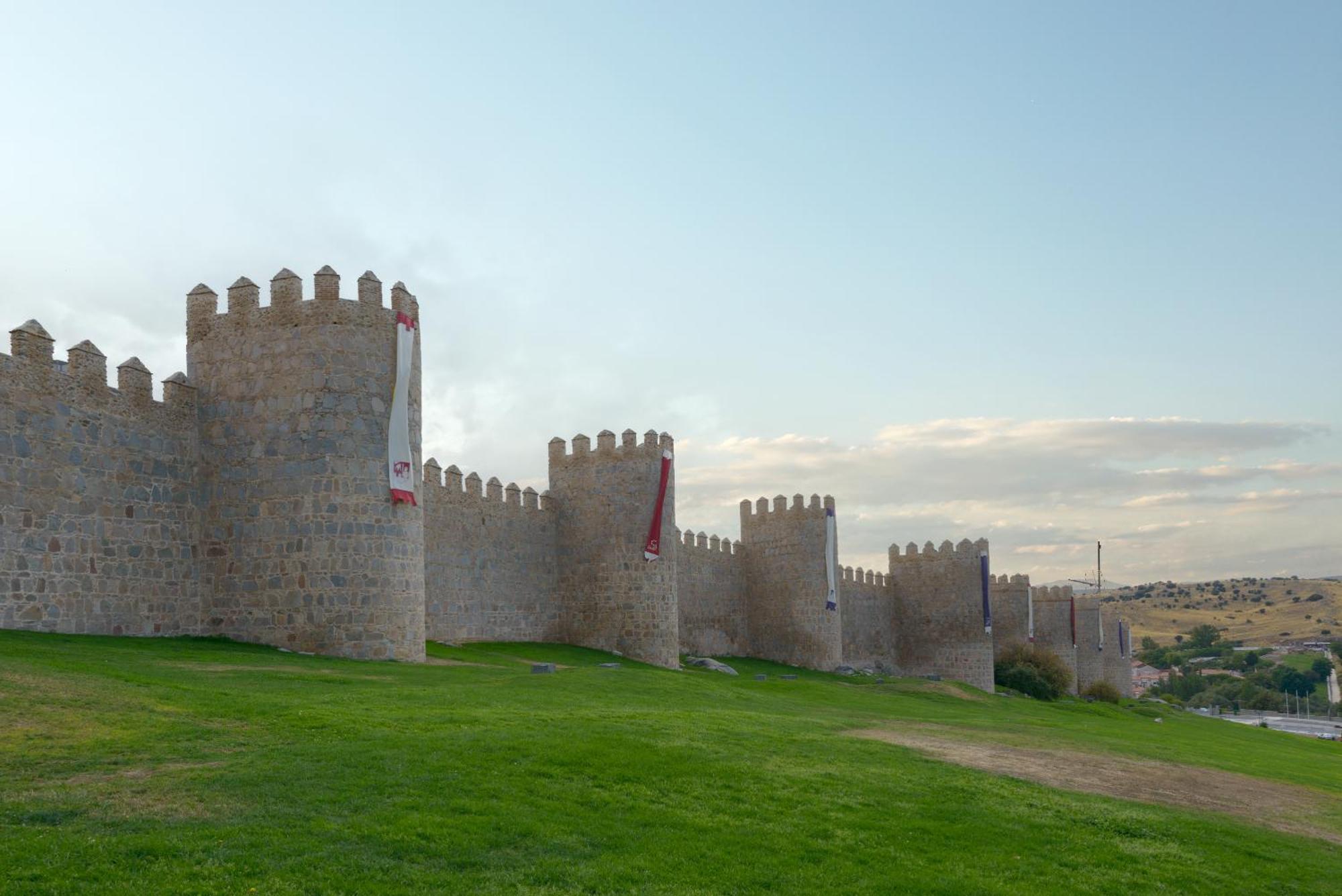 Balcony View To Avila'S Alcazar Esterno foto